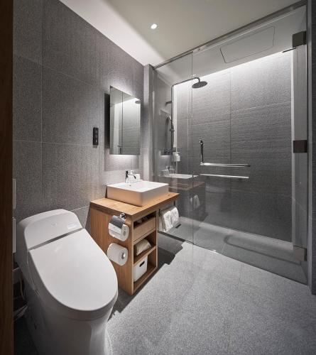 Bathroom, MUJI HOTEL GINZA in Ginza