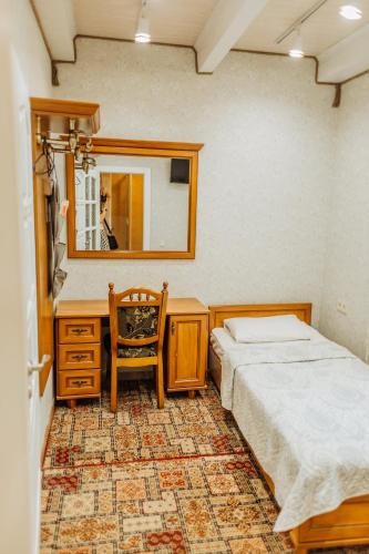 Budget Single Room image 4