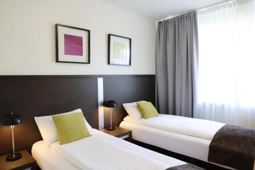 1 queen bed