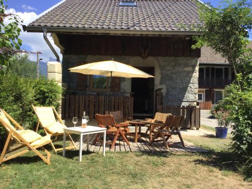 La cabane de Blanche entre lac et montagne - Chalet - Verchères