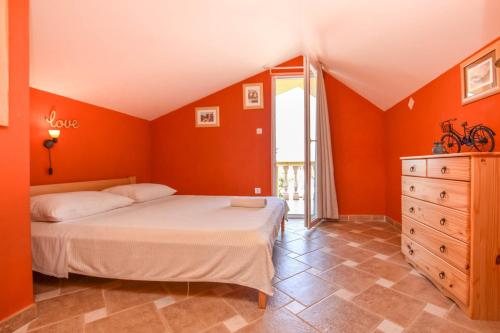 House Ruby - image 9