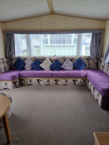 3 Bedroom Caravan at Parkdean Highfield Grange Clacton Essex gîte à louer Trimley St Martin