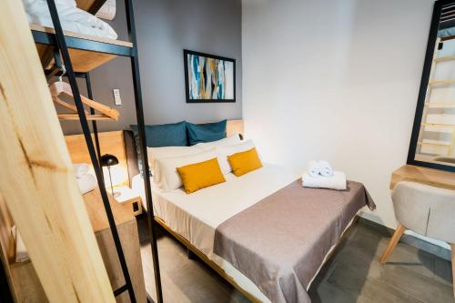 One-Bedroom Apartment image 1
