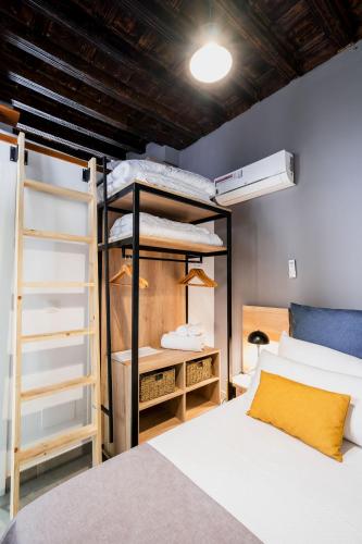 One-Bedroom Apartment image 7