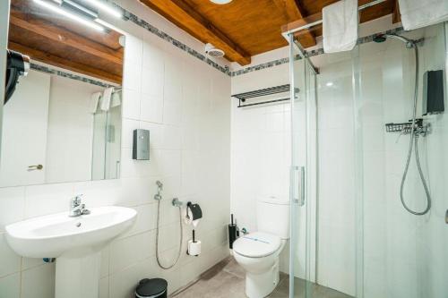 Two-Bedroom Apartment image 5