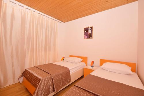 Apartments Andrija - image 6