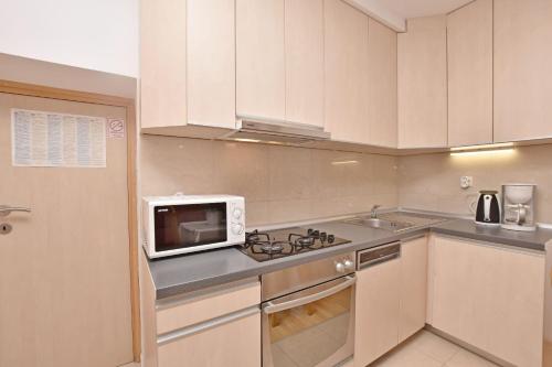 Two-Bedroom Apartment image 3