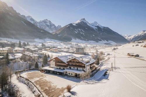 Biohotel Rastbichlhof - Hotel - Neustift im Stubaital