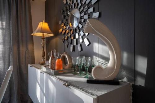 Cosmopolitan Suite, Centrally located to Downtown and the beach. in Sarasota, USA