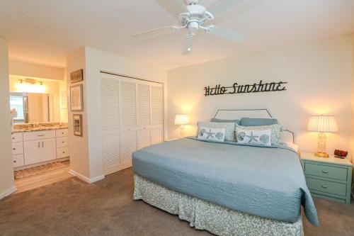 Ocean Village Club P14 - image 11