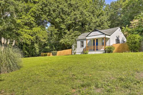 Family-Friendly Atlanta Home about 3 Mi to Downtown! in Cascade Road