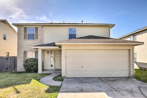 Spacious and Sunny Austin Home about 12 Mi to Dtwn!