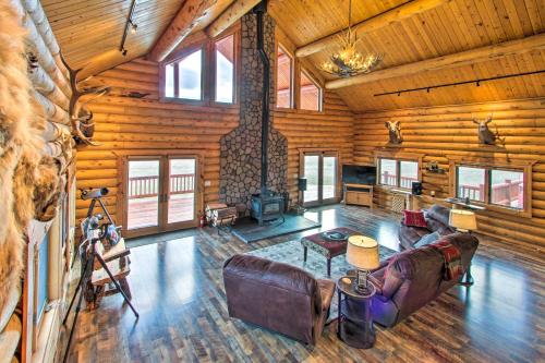 Stunning Mountain-View Ranch on 132 Acres!