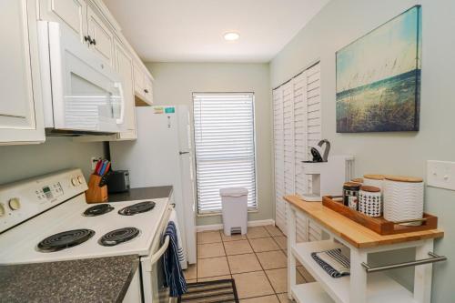 Sea Place 12221 - image 2