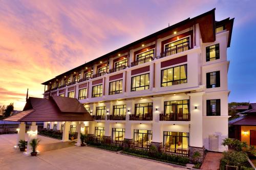 Entrance, The Choice Hotel - Adults Only in South Thonburi