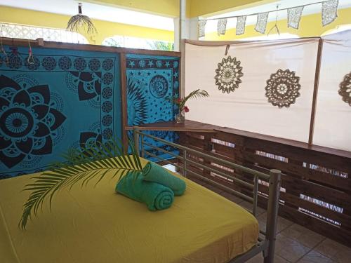 Happy hippies House in กอเซียร์