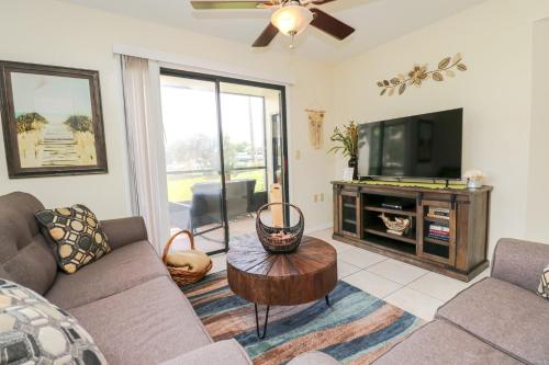 Ocean Village Club N12 - image 8