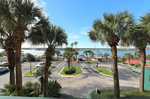 Windjammer 109 – khách sạn tại Crescent Beach