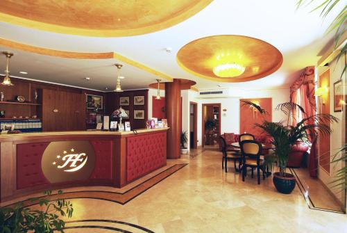 Lobby, Fashion Hotel in Valmontone