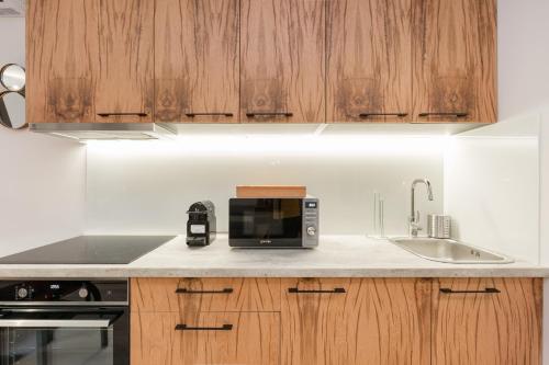 Luxury Presidential Suite in The Absolute Center - image 14