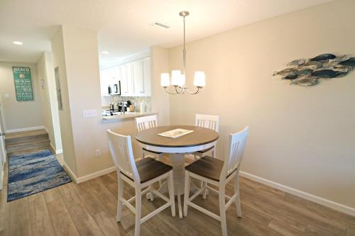 Summer House 132 - image 10