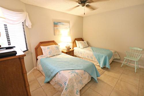 Ocean Village Club J16 - image 11