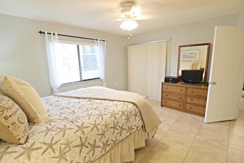 Ocean Village Club J16 - image 2