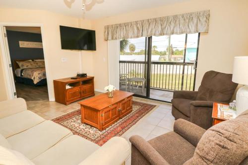 Ocean Village Club L26 in บัทเลอร์ บีช