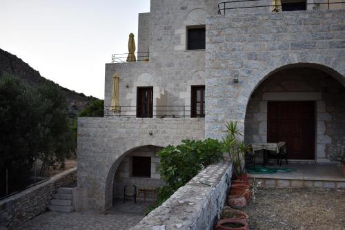Akroyiali Apartments - image 7