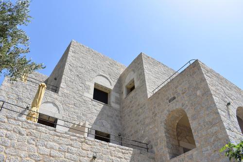 Akroyiali Apartments - image 11