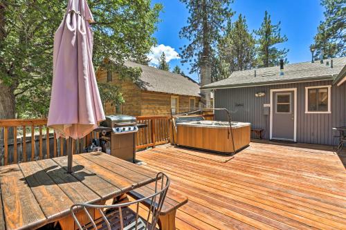Big Bear Cabin with Private Deck and Hot Tub near Resorts - image 2