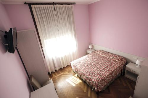 Italy Inn, Genua