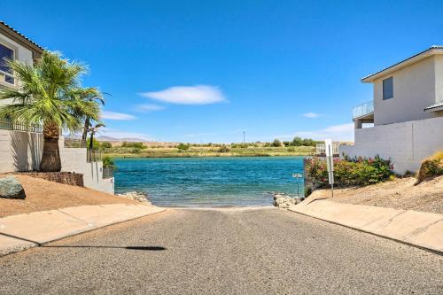Bullhead City Home Less Than half Mi to River and Boat Launch