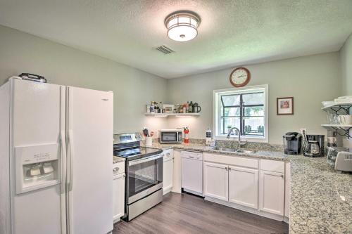 Pet-Friendly Home with Grill Walk to Rose Bay! - image 14