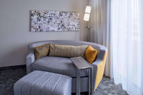 Sonesta Select Indianapolis Carmel - image 8