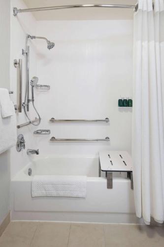 Sonesta Select Kansas City South Overland Park - image 12