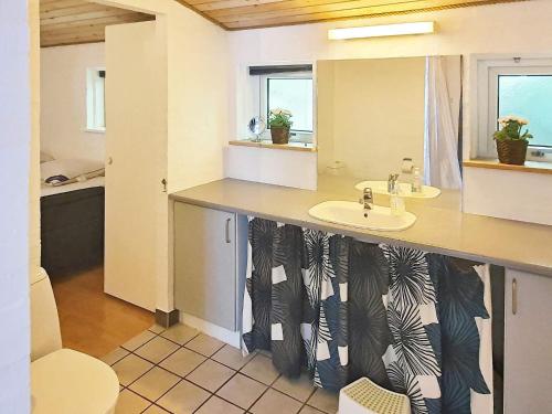10 person holiday home in Hadsund