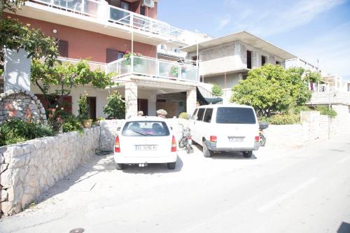 Apartments and Rooms Nikol - image 4