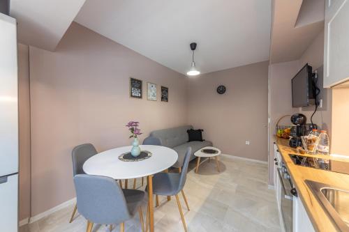 Great Location Apartment Great Location Apartment