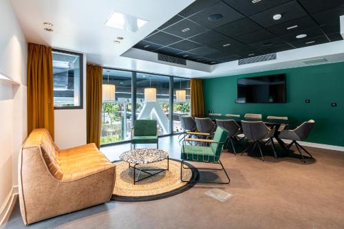 Banquet hall, Best Western M-Treize Paris Asnieres in Asnieres-sur-Seine