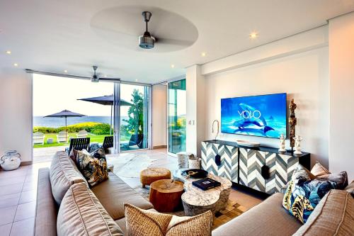 Dolphin Coast YOLO Spaces - The White House Boutique Villa