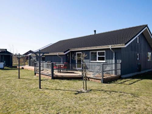 10 person holiday home in Brovst