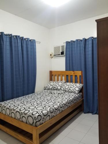 Casita Mia - Guest House for 11pax with WIFI, NETFLIX, YOUTUBE in Malolos