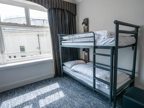YHA Brighton - image 8