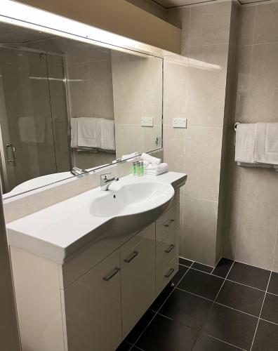 Bathroom, Hunts - Hotel Liverpool in Liverpool