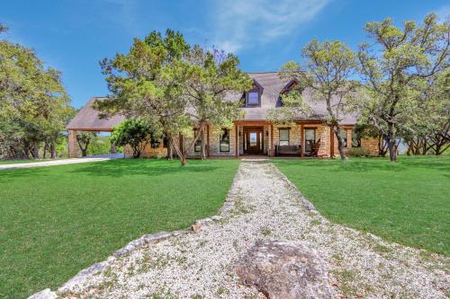 Antler Ridge Ranch in Wimberley, USA