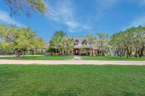 Antler Ridge Ranch in Wimberley, USA