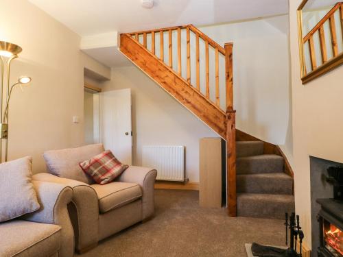 Fellside Cottage - Tap to explore photos