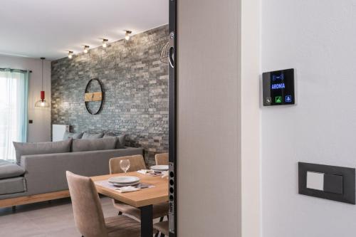 Aromi Apartments