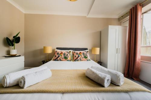 Baker Street Apartments